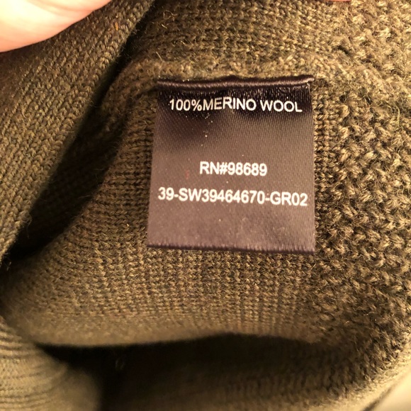 Todd Snyder Olive Sweater Jacket (size S/US36) - Picture 3 of 3